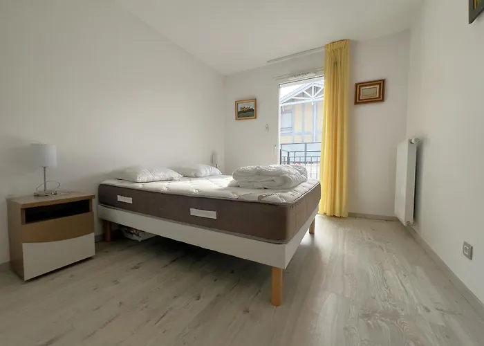 Confortable Proche Centre-ville, 4 Pers, Parking Inclus - Fr-1-474-209 Lejlighed *